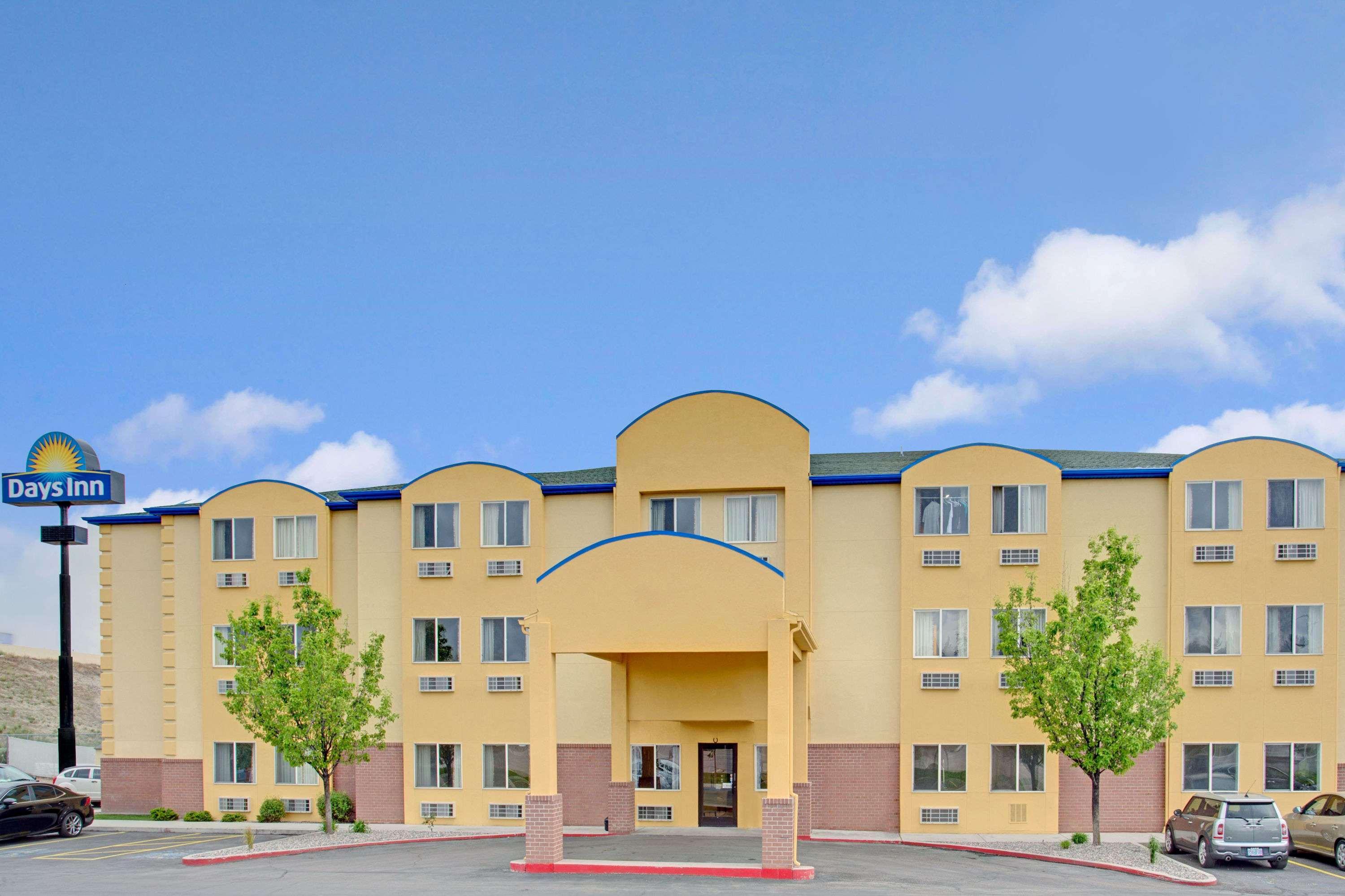 Days Inn By Wyndham Lehi Exterior photo